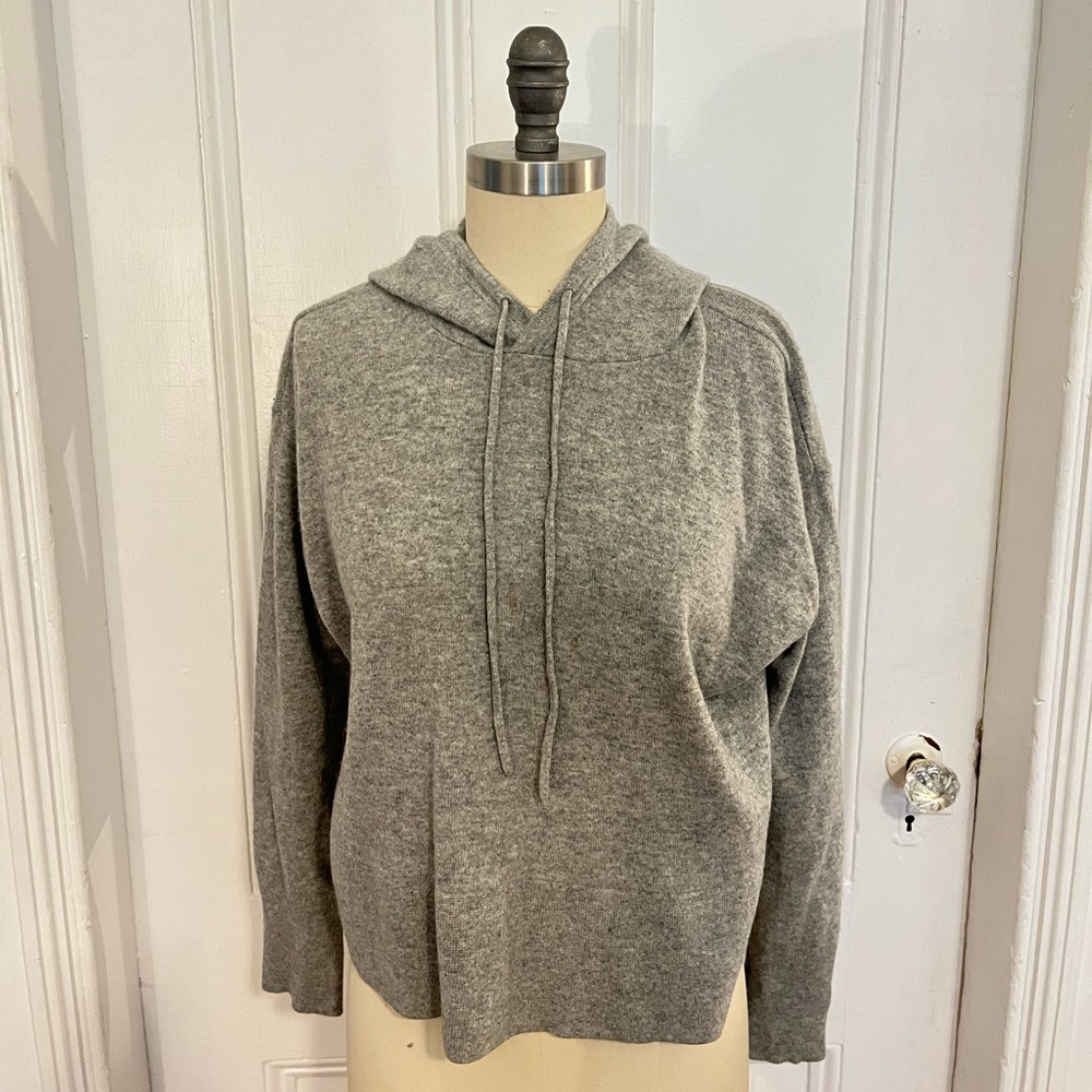 Everlane 100% Cashmere Hoodie